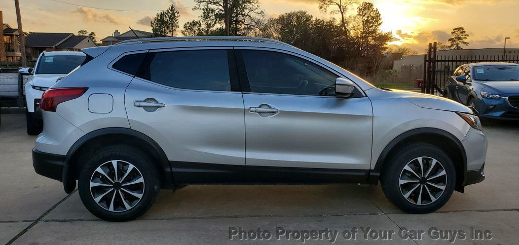 2017 Nissan Rogue Sport  - 22993672 - 6