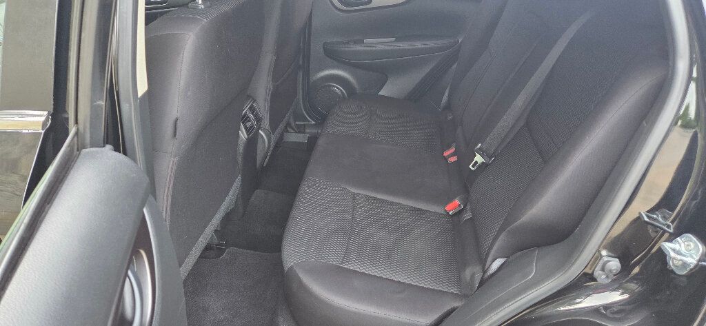 2017 Nissan Rogue Sport  - 23021721 - 13