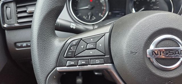 2017 Nissan Rogue Sport  - 23021721 - 24