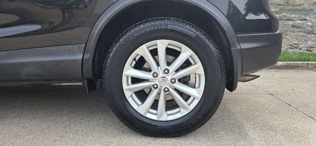 2017 Nissan Rogue Sport  - 23021721 - 28