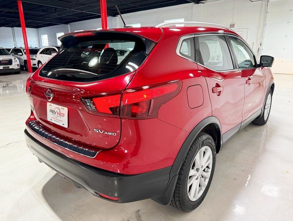 2017 Nissan Rogue Sport SV photo 7