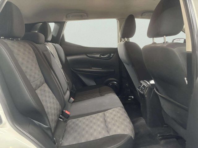 2017 Nissan Rogue Sport AWD SV - 22995194 - 16