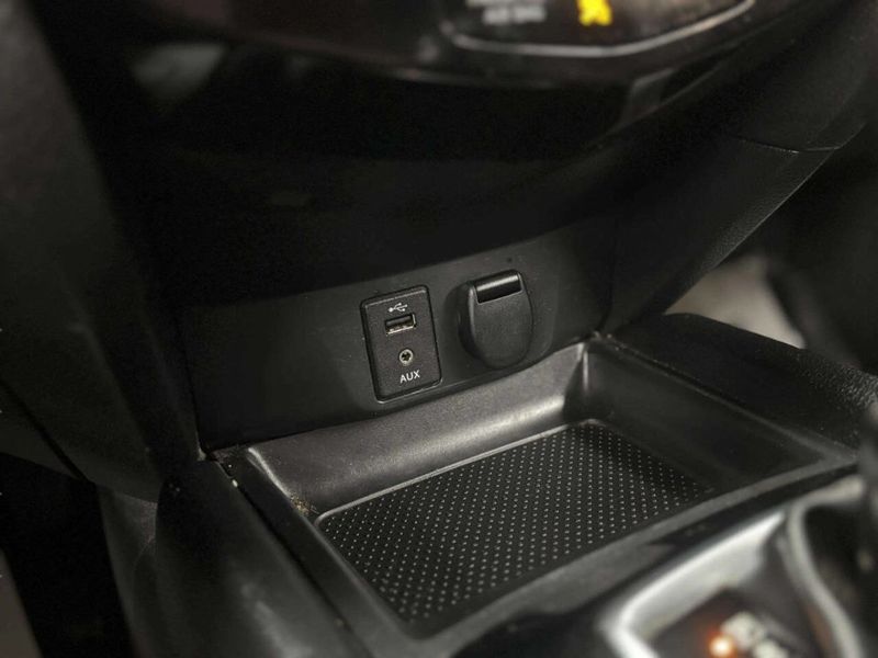 2017 Nissan Rogue Sport AWD SV - 22995194 - 24