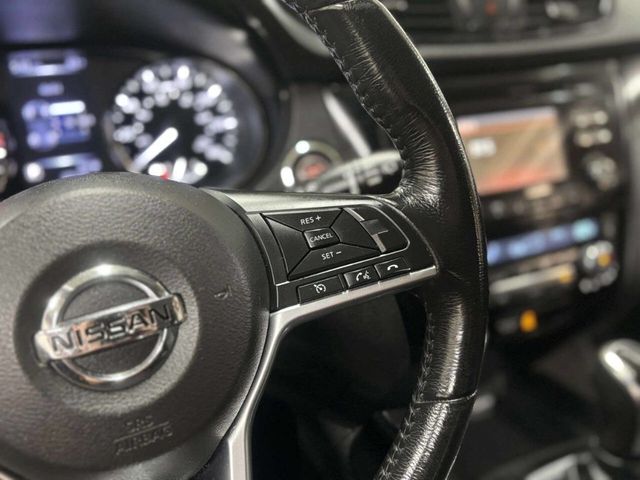 2017 Nissan Rogue Sport AWD SV - 22995194 - 29