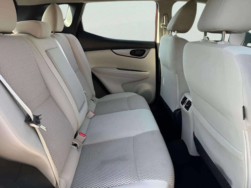 2017 Nissan Rogue Sport AWD SV - 23049605 - 13