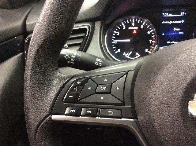 2017 Nissan Rogue Sport AWD SV - 22945198 - 11