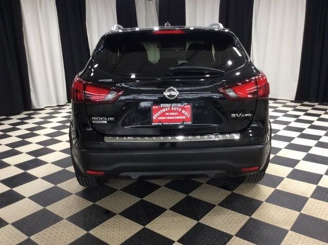 2017 Nissan Rogue Sport AWD SV - 22945198 - 4