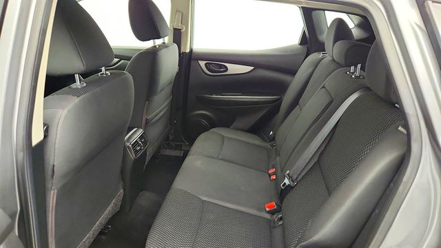 2017 Nissan Rogue Sport AWD S with 17'' Aluminum Alloy Wheels - 23006925 - 19