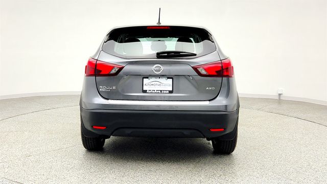 2017 Nissan Rogue Sport AWD S with 17'' Aluminum Alloy Wheels - 23006925 - 5