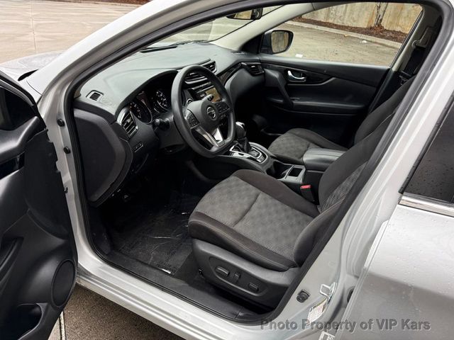 2017 Nissan Rogue Sport FWD S - 22997404 - 8