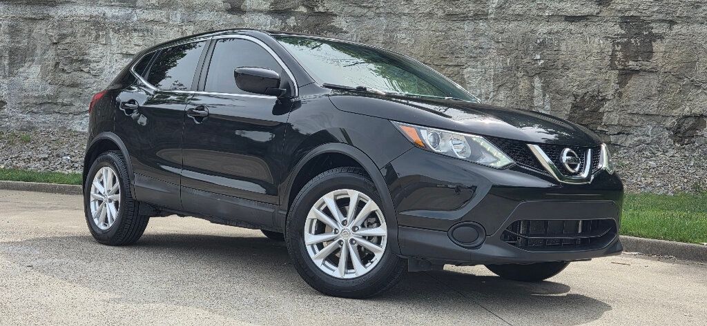 2017 Nissan Rogue Sport FWD S - 23021721 - 0