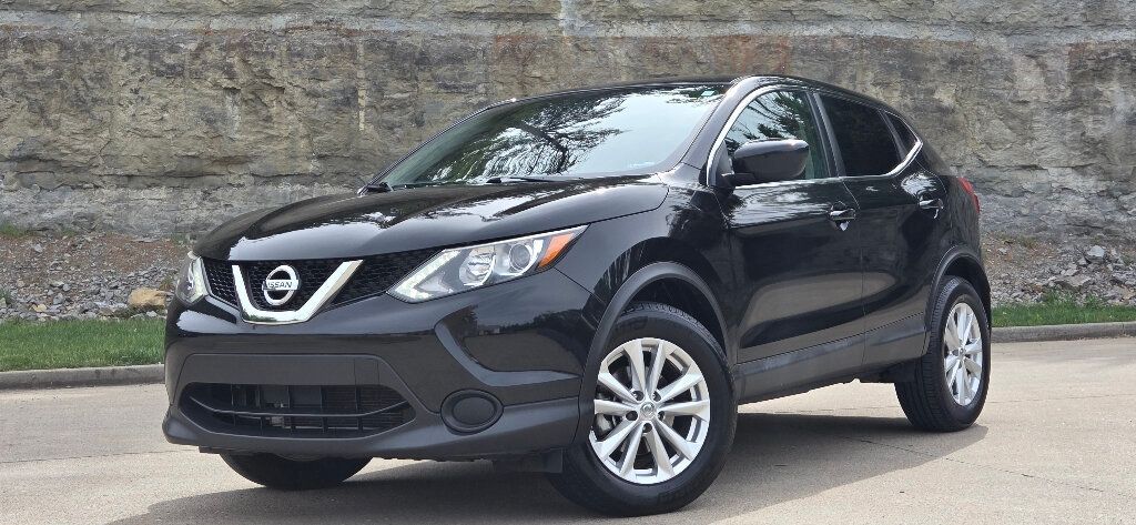 2017 Nissan Rogue Sport FWD S - 23021721 - 2
