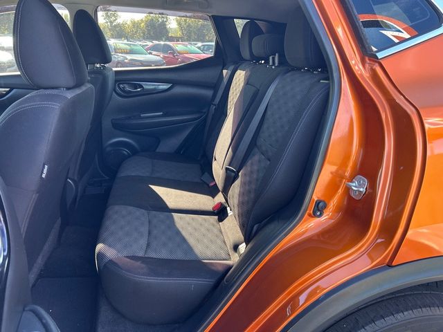 2017 Nissan Rogue Sport FWD SV - 23094399 - 6