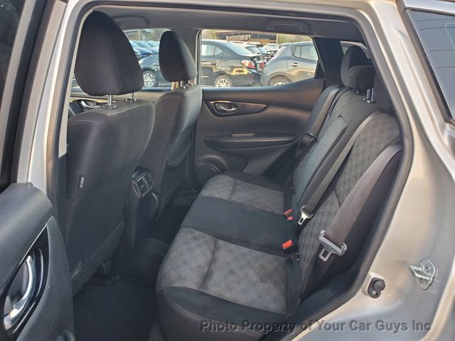 2017 Nissan Rogue Sport FWD SV - 22993672 - 18