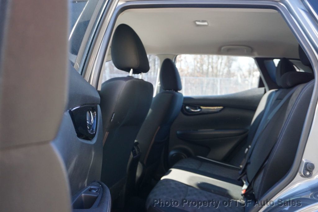 2017 Nissan Rogue Sport FWD SV - 22981364 - 11