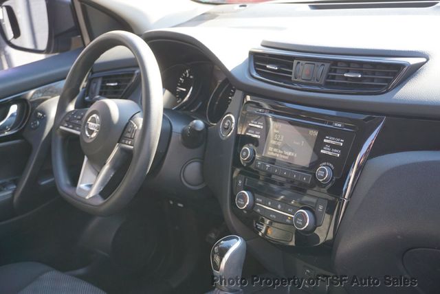 2017 Nissan Rogue Sport FWD SV - 22981364 - 15