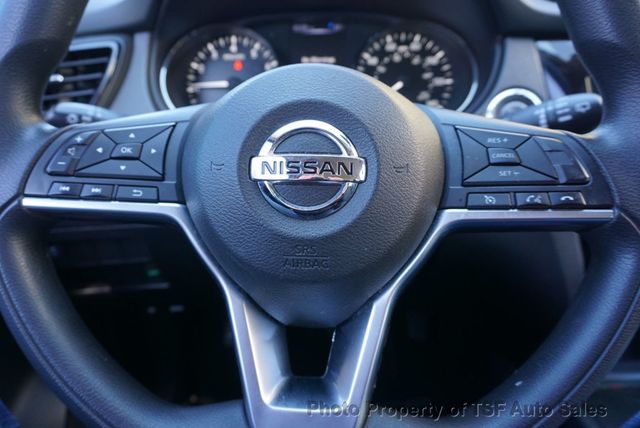 2017 Nissan Rogue Sport FWD SV - 22981364 - 23