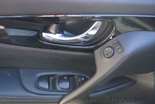 2017 Nissan Rogue Sport FWD SV - 22981364 - 25