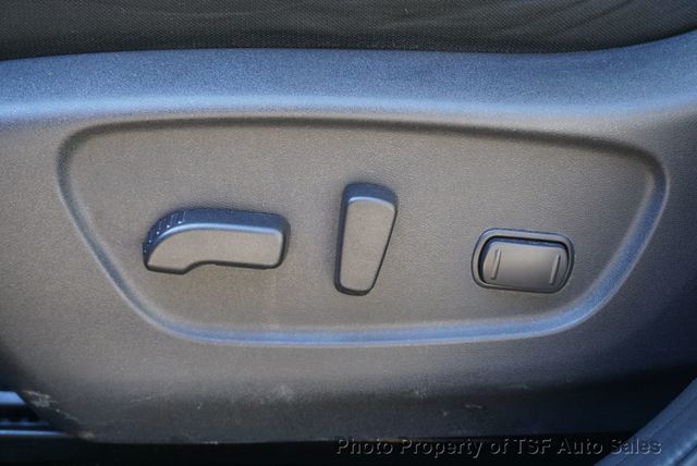 2017 Nissan Rogue Sport FWD SV - 22981364 - 26