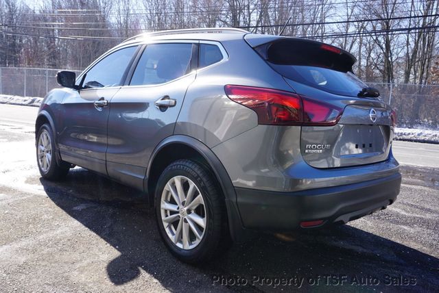 2017 Nissan Rogue Sport FWD SV - 22981364 - 4