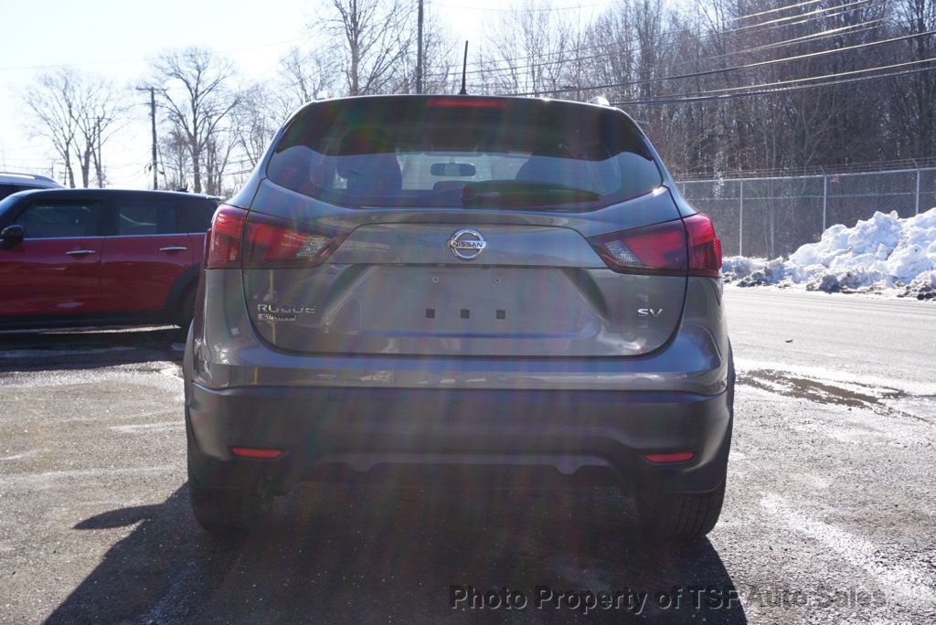 2017 Nissan Rogue Sport FWD SV - 22981364 - 5