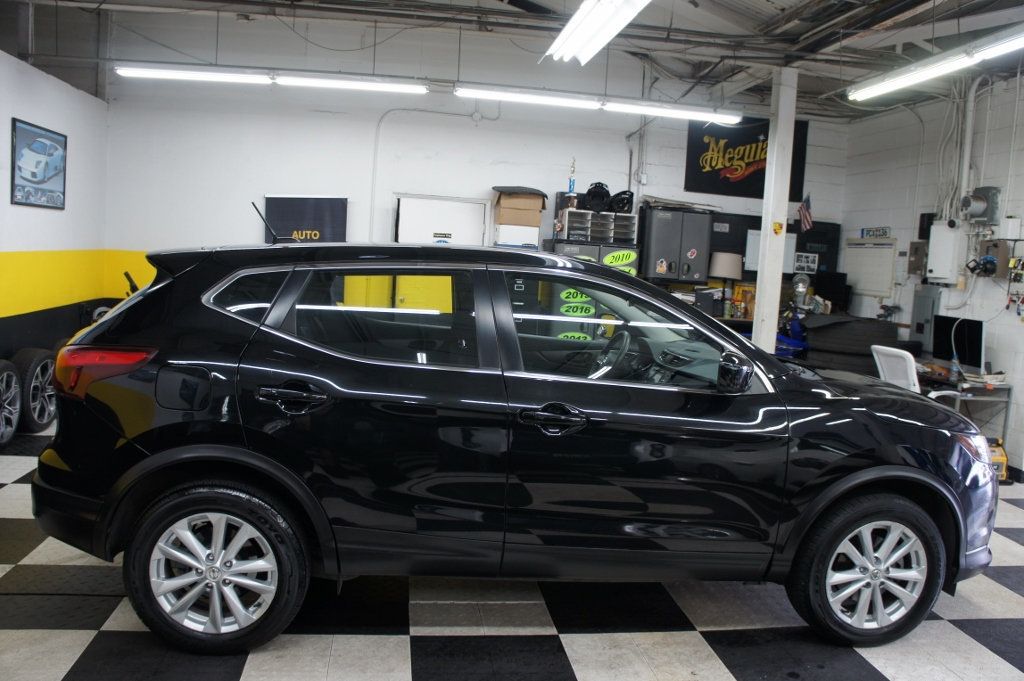 2017 Nissan Rogue Sport Low miles, Great Shape - 22546891 - 14