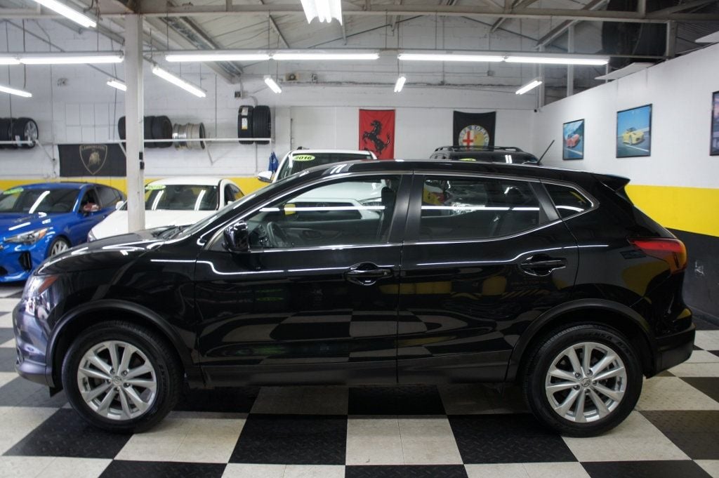 2017 Nissan Rogue Sport Low miles, Great Shape - 22546891 - 19