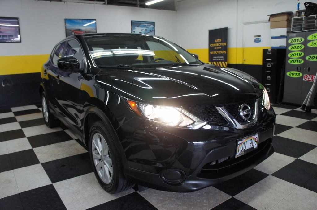 2017 Nissan Rogue Sport Low miles, Great Shape - 22546891 - 42