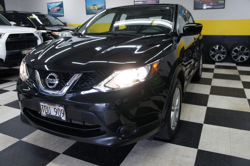 2017 Nissan Rogue Sport Low miles, Great Shape - 22546891 - 43