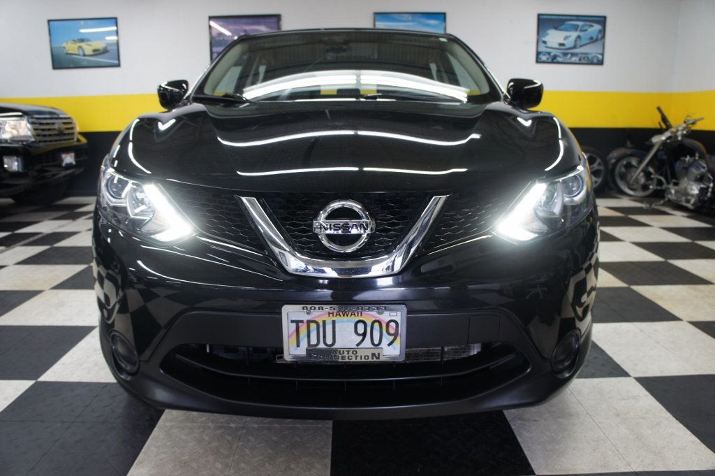 2017 Nissan Rogue Sport Low miles, Great Shape - 22546891 - 5