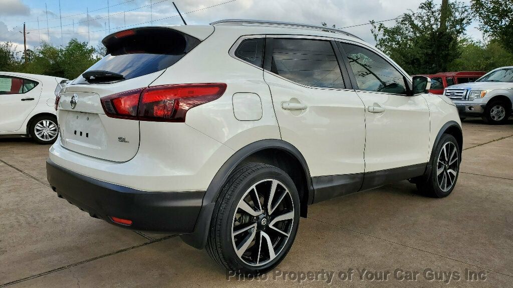 2017 Nissan Rogue Sport SL - 22664747 - 11