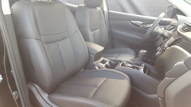 2017 Nissan Rogue Sport SL AWD Premium Platinum w/Navigation - 18043444 - 9