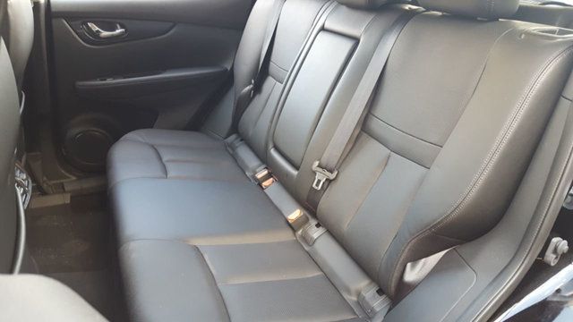 2017 Nissan Rogue Sport SL AWD Premium Platinum w/Navigation - 18043444 - 11