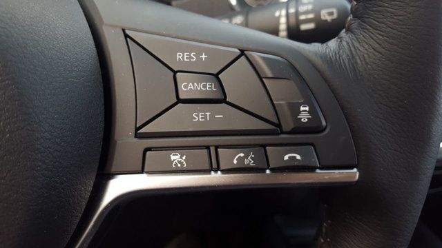 2017 Nissan Rogue Sport SL AWD Premium Platinum w/Navigation - 18043444 - 20