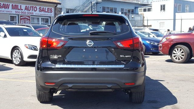 2017 Nissan Rogue Sport SL AWD Premium Platinum w/Navigation - 18043444 - 5