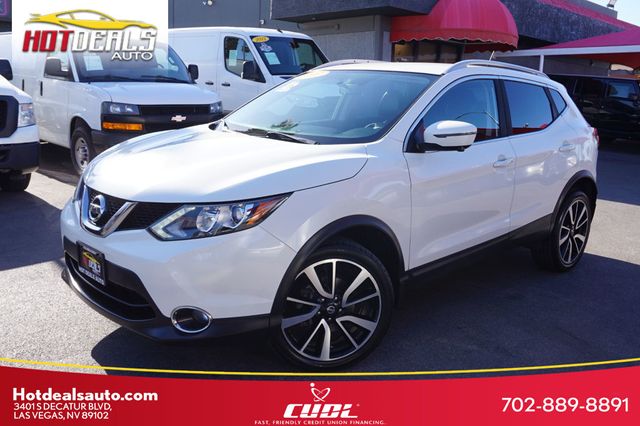 2017 Nissan Rogue Sport SL, PREMIUM WHEELS, LEATHER SEATS, PUSH BUTTON START - 23038474 - 0