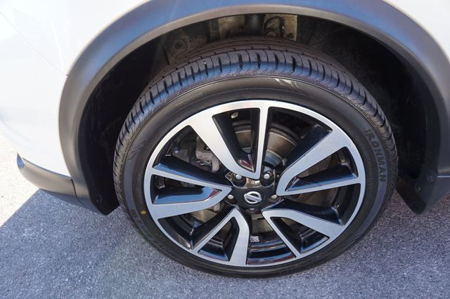 2017 Nissan Rogue Sport SL, PREMIUM WHEELS, LEATHER SEATS, PUSH BUTTON START - 23038474 - 10
