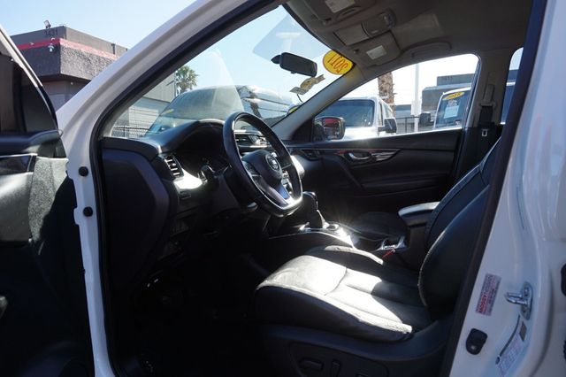 2017 Nissan Rogue Sport SL, PREMIUM WHEELS, LEATHER SEATS, PUSH BUTTON START - 23038474 - 14
