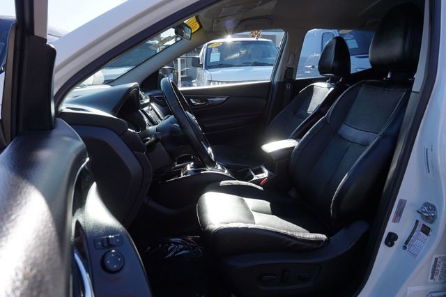 2017 Nissan Rogue Sport SL, PREMIUM WHEELS, LEATHER SEATS, PUSH BUTTON START - 23038474 - 15