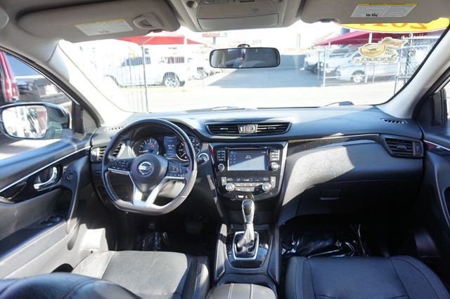 2017 Nissan Rogue Sport SL, PREMIUM WHEELS, LEATHER SEATS, PUSH BUTTON START - 23038474 - 36