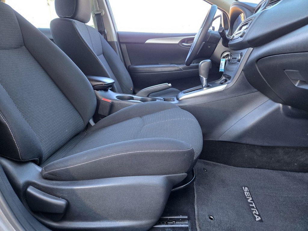 2017 Nissan Sentra S CVT - 22933784 - 11