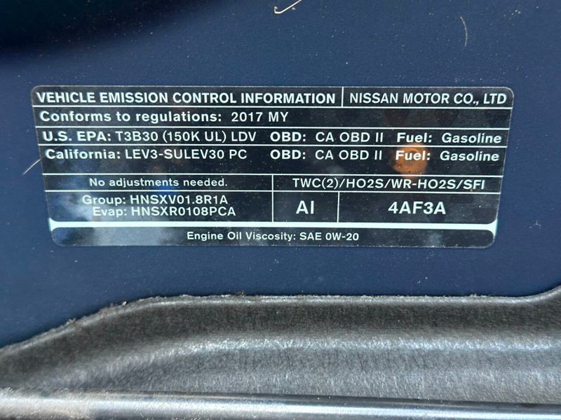 2017 Nissan Sentra S CVT - 22873768 - 25