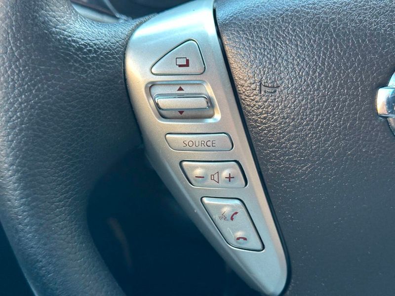 2017 Nissan Sentra S CVT - 22873768 - 28