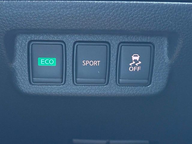 2017 Nissan Sentra S CVT - 22873768 - 32