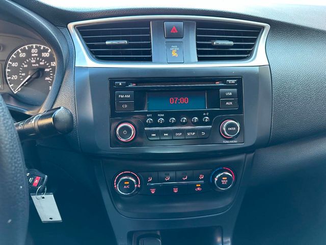 2017 Nissan Sentra S CVT - 22873768 - 33