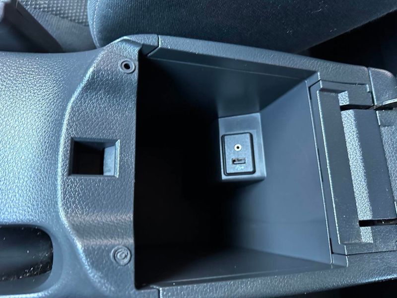 2017 Nissan Sentra S CVT - 22873768 - 37