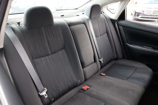 2017 Nissan Sentra S CVT - 22952827 - 16