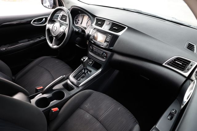 2017 Nissan Sentra S CVT - 22952827 - 20
