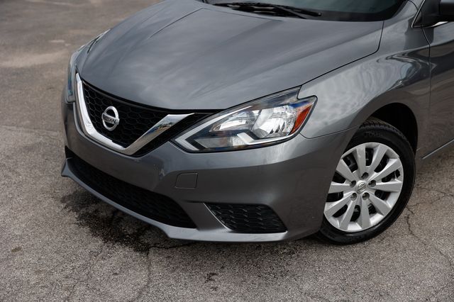 2017 Nissan Sentra S CVT - 22952827 - 28