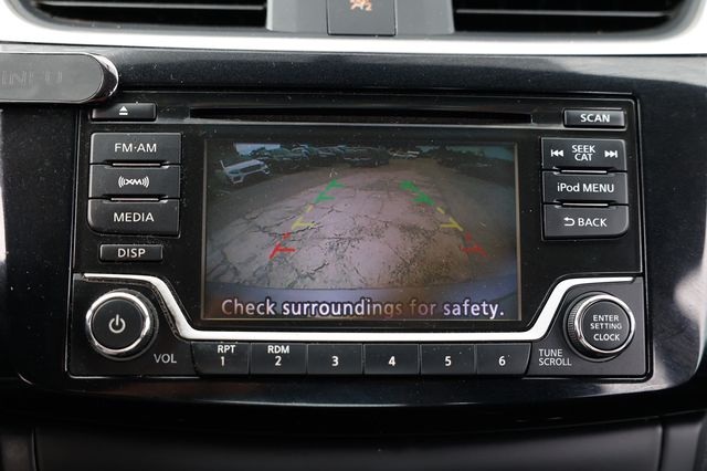 2017 Nissan Sentra S CVT - 22952827 - 38